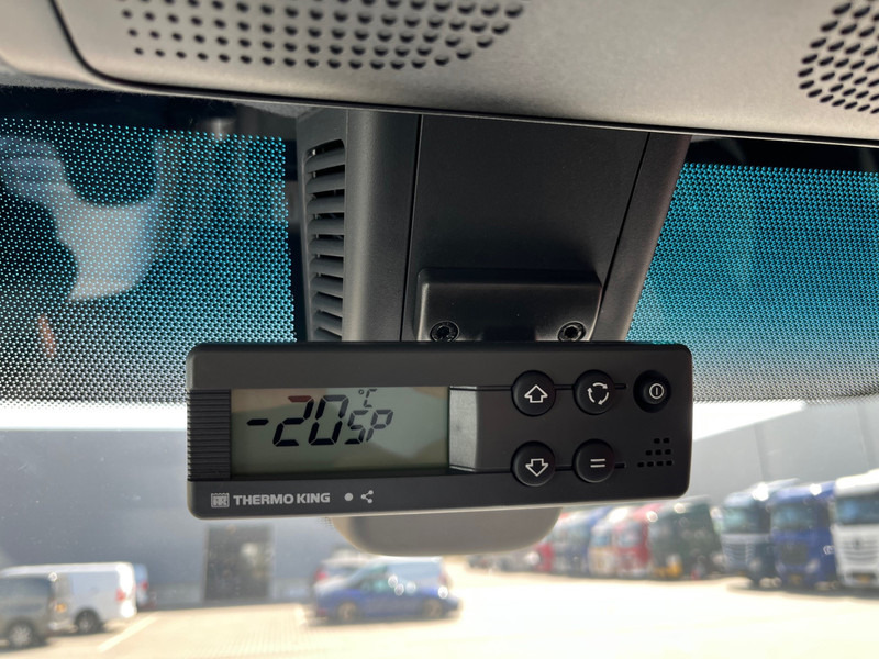 Mercedes-Benz Sprinter 317 1.9 CDI H2 L2 / NIEUW ! / 2024 Kenteken / Thermo King Koeler - Refrigerated van: picture 5 Mercedes-Benz Sprinter 317 1.9 CDI H2 L2 / NIEUW ! / 2024 Kenteken / Thermo King Koeler - Refrigerated van: picture 5