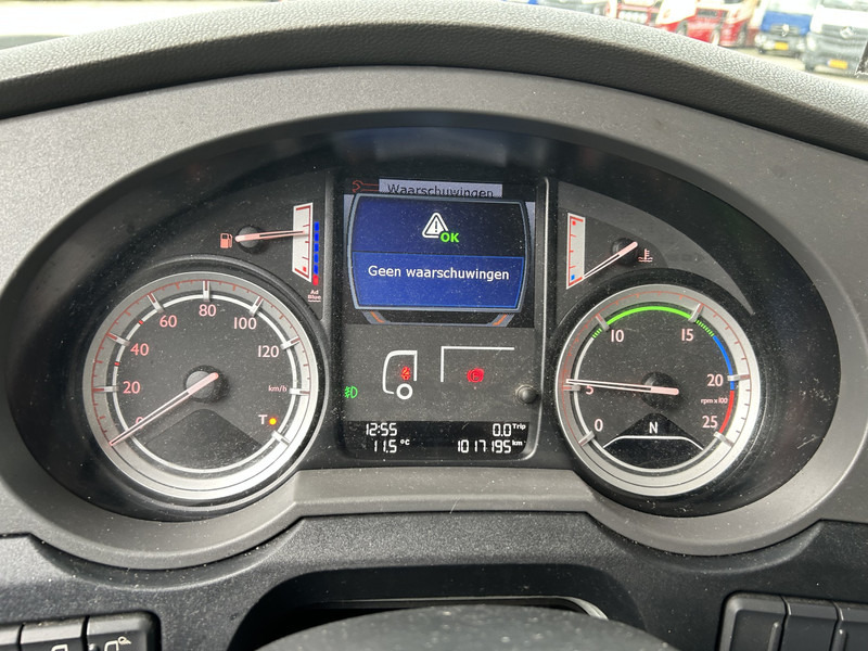 DAF XF 440 FT SC / Smart Tacho V2 / 2 Tanks / Stand Klima - Tractor unit: picture 4 DAF XF 440 FT SC / Smart Tacho V2 / 2 Tanks / Stand Klima - Tractor unit: picture 4