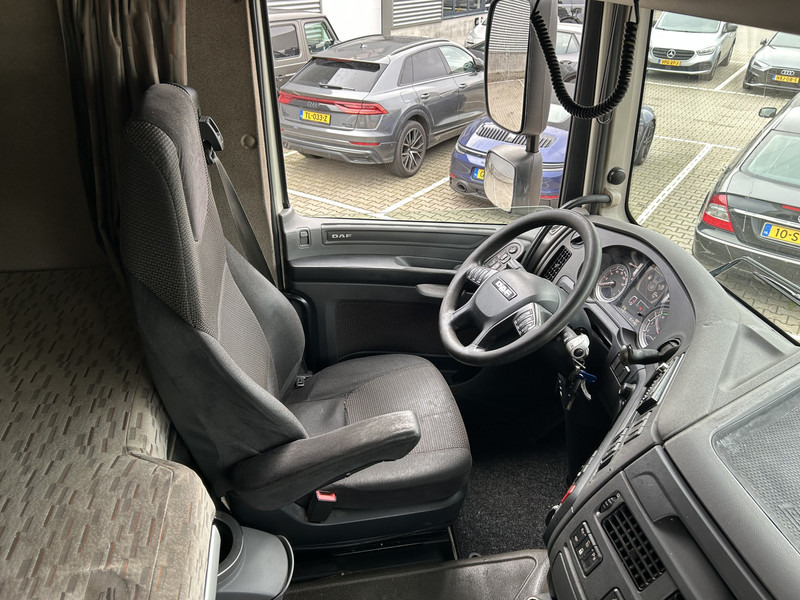 DAF XF 440 FT SC / Smart Tacho V2 / 2 Tanks / Stand Klima - Tractor unit: picture 3 DAF XF 440 FT SC / Smart Tacho V2 / 2 Tanks / Stand Klima - Tractor unit: picture 3