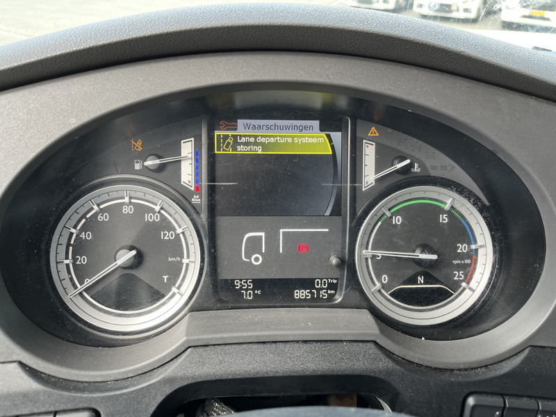 DAF XF 440 FT SSC / ADR / 885 dkm / 2 Tanks / Tacho V2 - Tractor unit: picture 4 DAF XF 440 FT SSC / ADR / 885 dkm / 2 Tanks / Tacho V2 - Tractor unit: picture 4