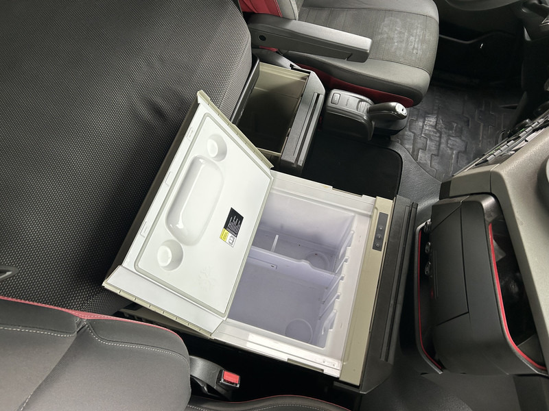 Tractor unit Volvo FH 420 Globetrotter / 842 dkm / VEB+ / Smart Tacho V2 / Dynamic Steering: picture 9