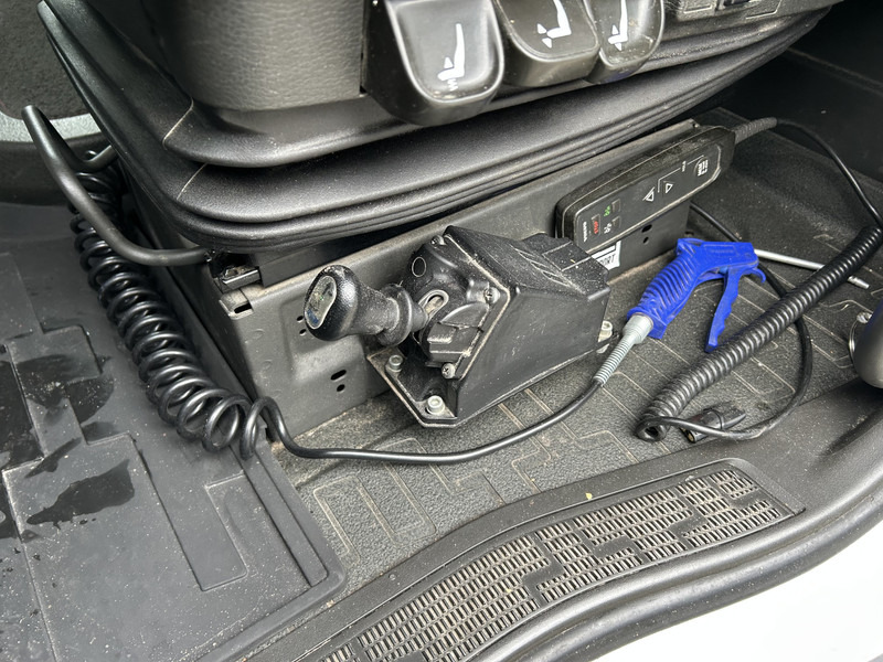 Tractor unit Volvo FH 500 Globetrotter / 775 dkm / New Tacho V2 / VEB+ / PTO Hydraulic: picture 13