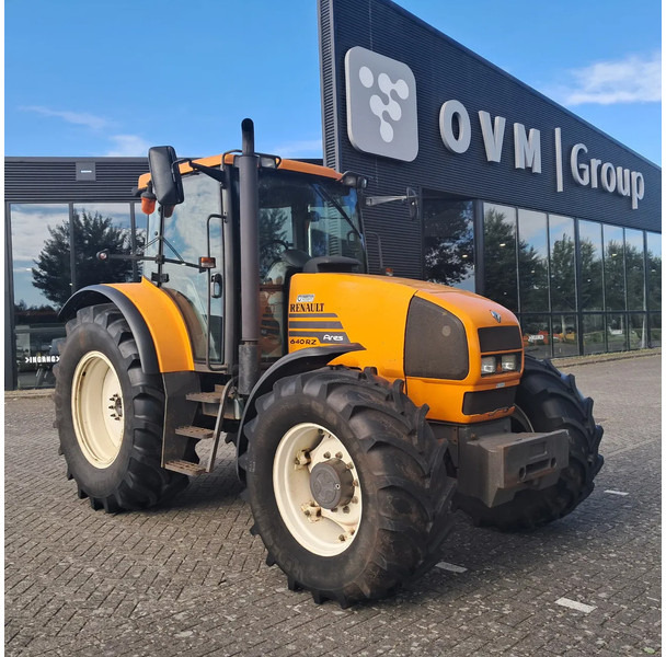 Renault ARES 640 RZ ARES 640 RZ - Farm tractor: picture 1 Renault ARES 640 RZ ARES 640 RZ - Farm tractor: picture 1