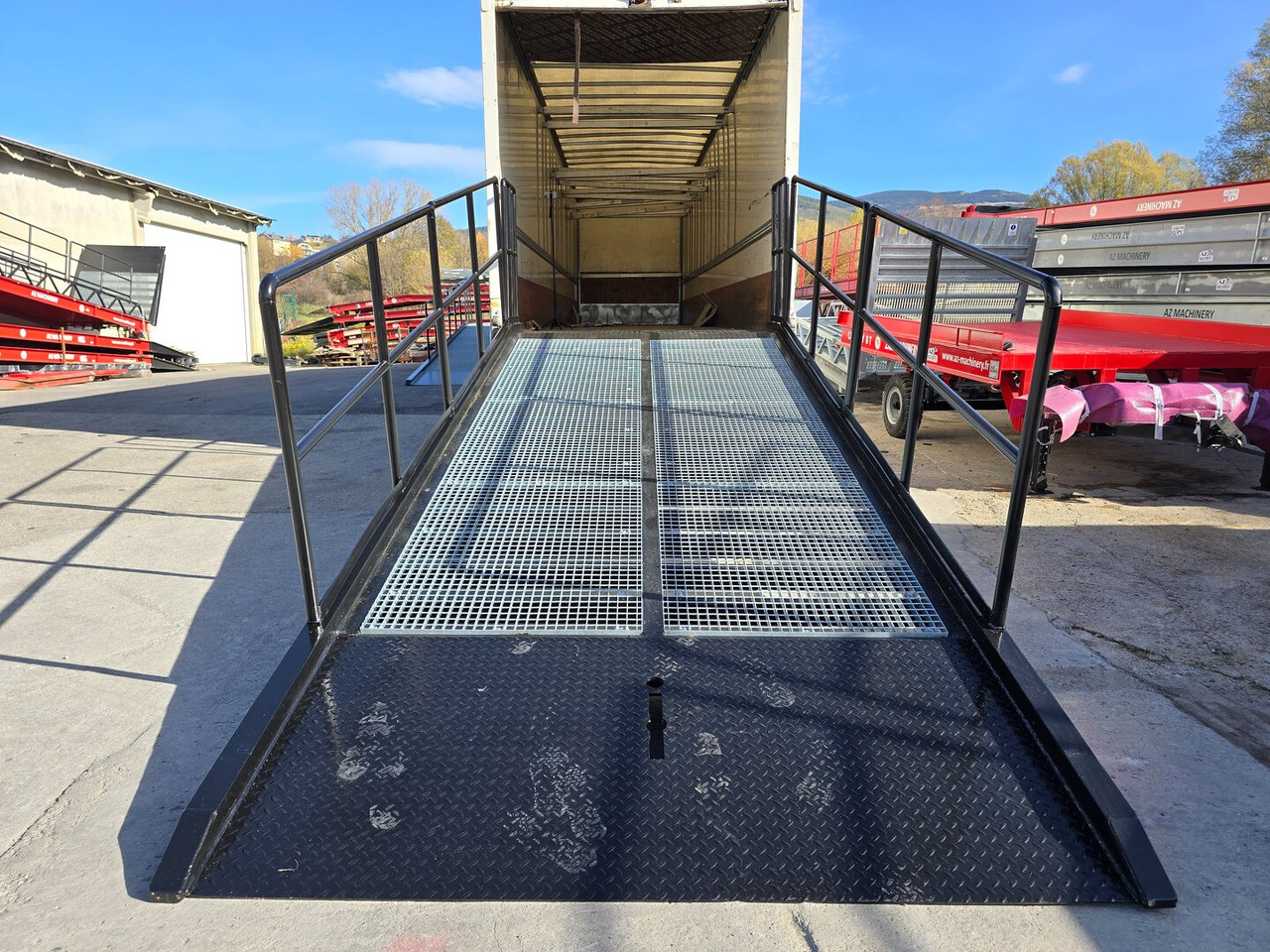 **RENTAL** AZ RAMP-PRIME XS-6 . Industrial Mobil Loading Ramp - Loading ramp: picture 5 **RENTAL** AZ RAMP-PRIME XS-6 . Industrial Mobil Loading Ramp - Loading ramp: picture 5