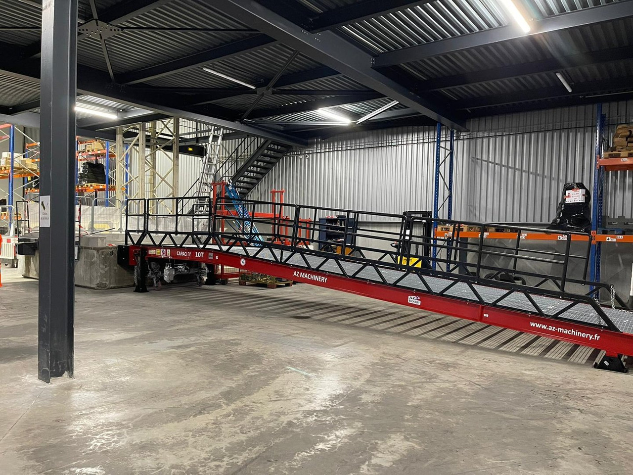**RENTAL** Loading Ramp with with hydraulic tilting bridge - AZ RAMP - STAR- 8T. 8 ton capacity - Loading ramp: picture 2 **RENTAL** Loading Ramp with with hydraulic tilting bridge - AZ RAMP - STAR- 8T. 8 ton capacity - Loading ramp: picture 2