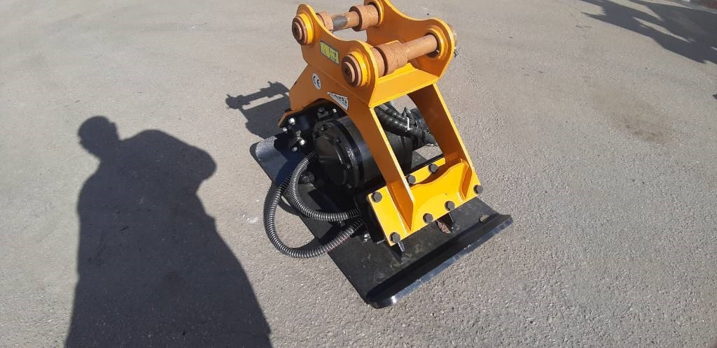 BLK 04 - Vibratory plate: picture 3 BLK 04 - Vibratory plate: picture 3