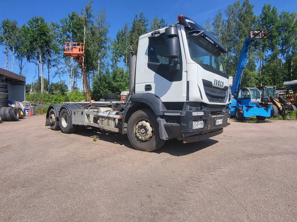 Iveco Stralis-360 - Cable system truck: picture 1 Iveco Stralis-360 - Cable system truck: picture 1