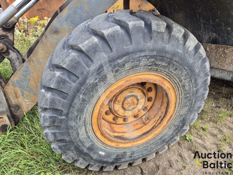 Wheel loader Case 621 D: picture 11