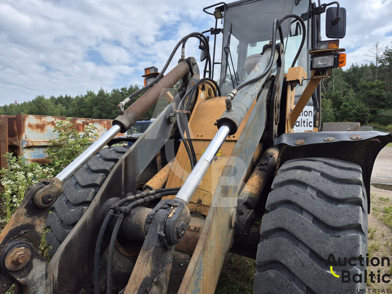 Wheel loader Case 621 D: picture 13