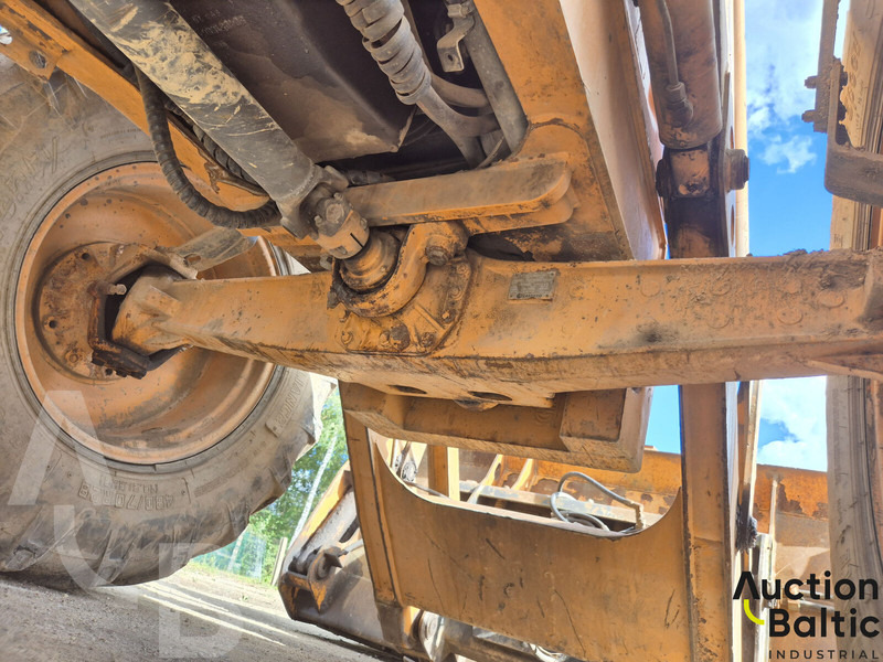 Backhoe loader Case 695 SR-4 PS: picture 7