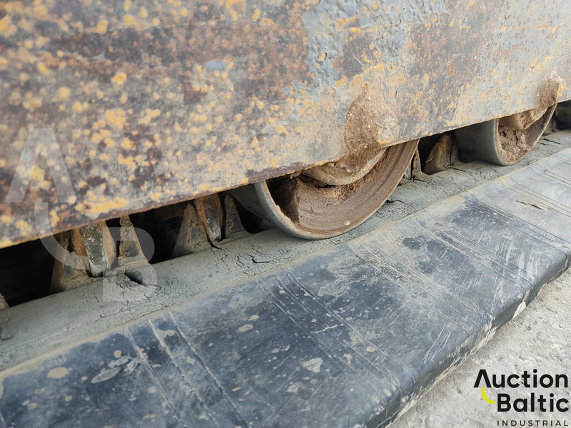 Crawler loader Case TR 320: picture 15