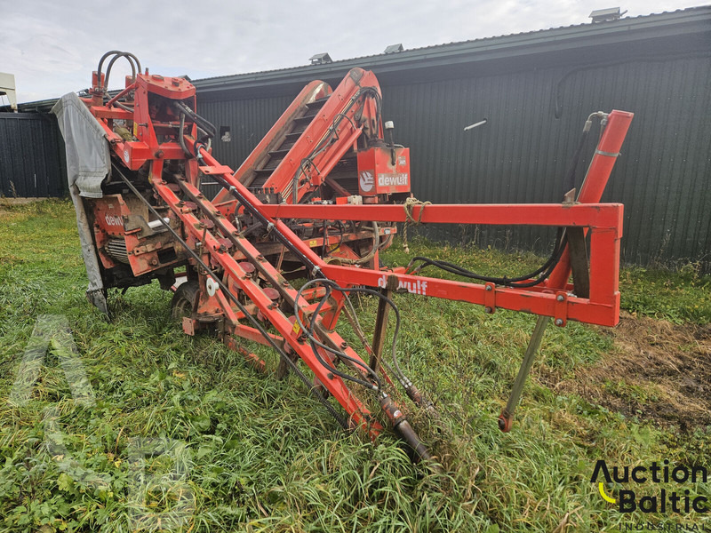 Dewulf P3K - Combine harvester: picture 1 Dewulf P3K - Combine harvester: picture 1