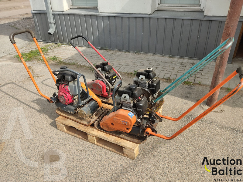 Dynapac LF45, Ammann AVP1033 & 2 Belle - Vibratory plate: picture 1 Dynapac LF45, Ammann AVP1033 & 2 Belle - Vibratory plate: picture 1