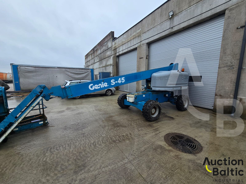 Genie S 45 - Articulated boom: picture 2 Genie S 45 - Articulated boom: picture 2