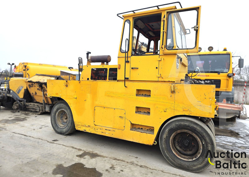 Hamm GRW 18 - Pneumatic roller: picture 3 Hamm GRW 18 - Pneumatic roller: picture 3