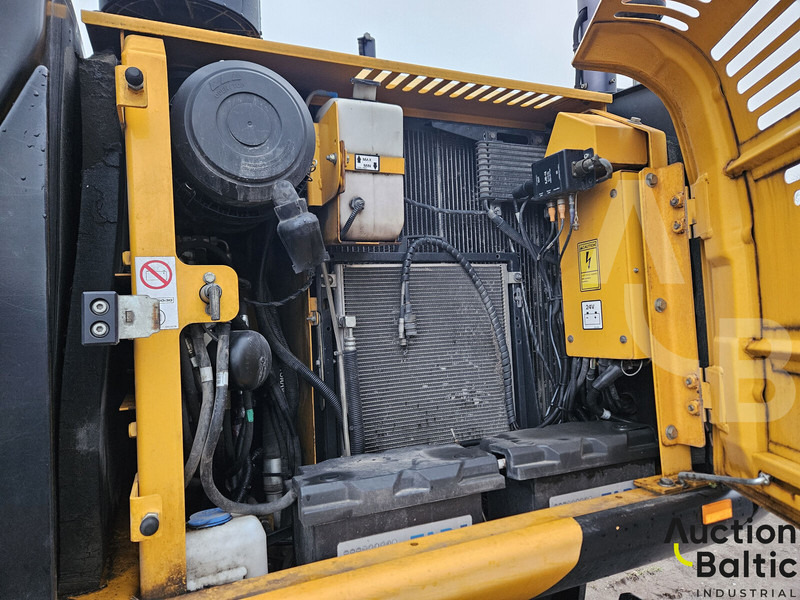 Wheel excavator JCB JS 145 W: picture 18