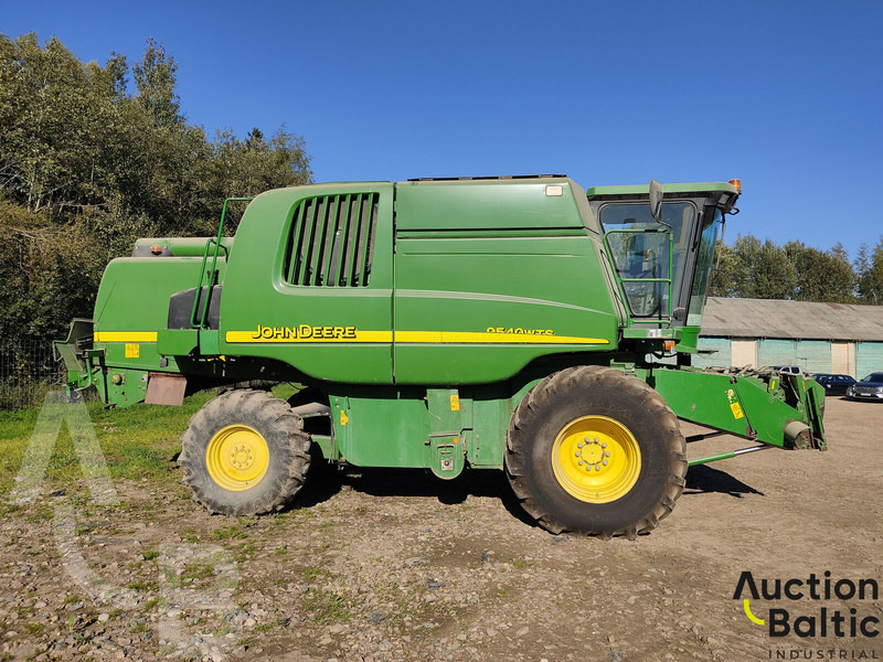 John Deere 9450 - Combine harvester: picture 4 John Deere 9450 - Combine harvester: picture 4