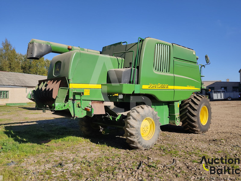 John Deere 9450 - Combine harvester: picture 3 John Deere 9450 - Combine harvester: picture 3