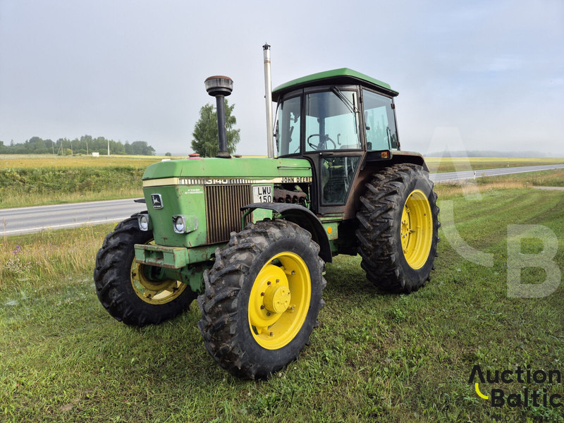 John Deere MFWD - Farm tractor: picture 1 John Deere MFWD - Farm tractor: picture 1