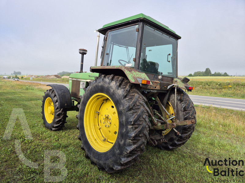 John Deere MFWD - Farm tractor: picture 4 John Deere MFWD - Farm tractor: picture 4
