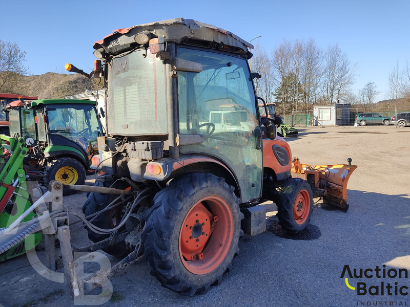 KIOTI CK 4010 - Farm tractor: picture 3 KIOTI CK 4010 - Farm tractor: picture 3