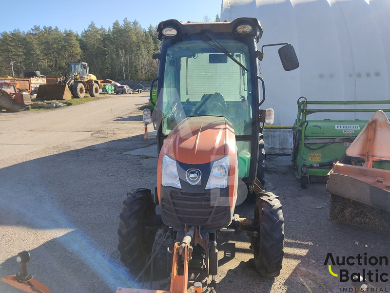 KIOTI CK 4010 - Farm tractor: picture 5 KIOTI CK 4010 - Farm tractor: picture 5