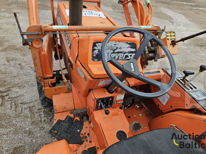 Kubota L1-R22 - Farm tractor: picture 5 Kubota L1-R22 - Farm tractor: picture 5