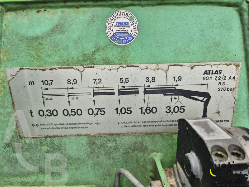 Tipper, Crane truck Mercedes-Benz 1117K: picture 19