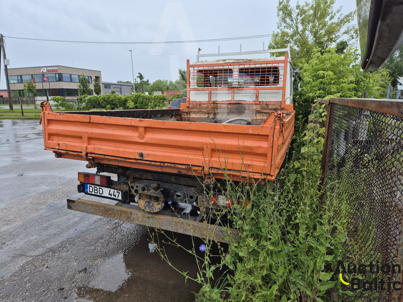 Mercedes-Benz 811 D - Dropside/ Flatbed truck: picture 4 Mercedes-Benz 811 D - Dropside/ Flatbed truck: picture 4