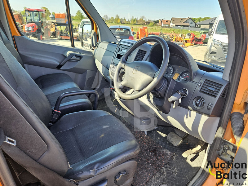 Mercedes-Benz Sprinter - Garbage truck: picture 5 Mercedes-Benz Sprinter - Garbage truck: picture 5