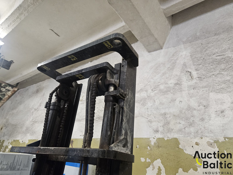 LPG forklift Mitsubishi 2T 151 P2: picture 14