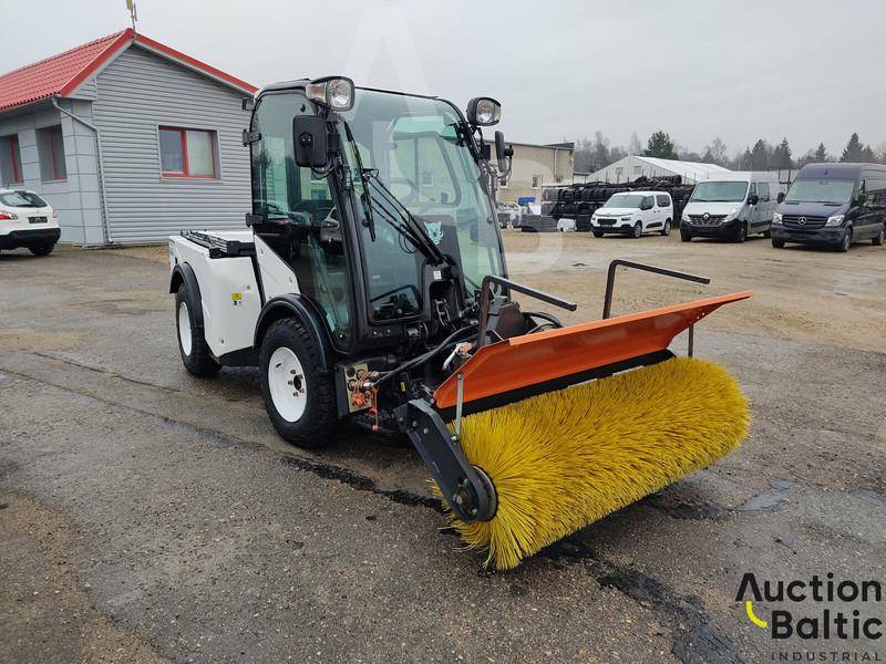 Multihog CX75 - Road sweeper: picture 2 Multihog CX75 - Road sweeper: picture 2