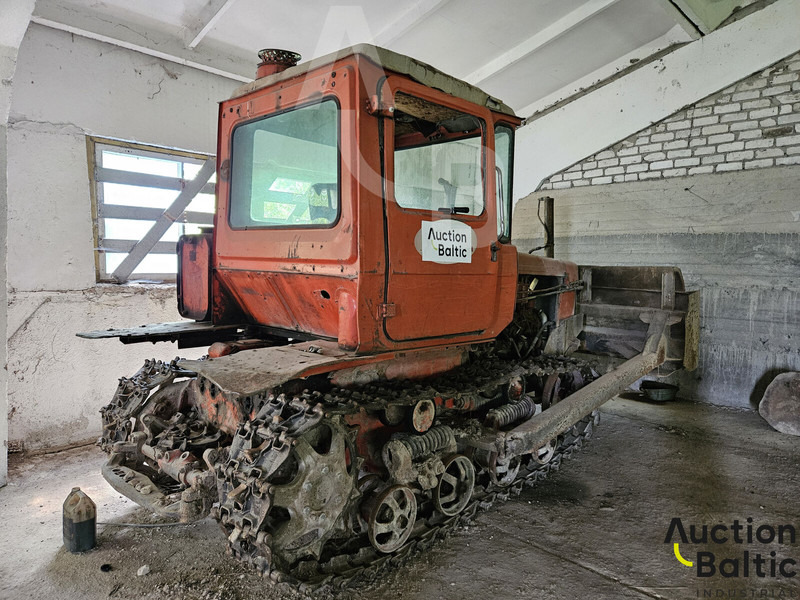 Onbekend DT-75 - Bulldozer: picture 3 Onbekend DT-75 - Bulldozer: picture 3