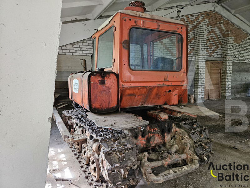 Onbekend DT-75 - Bulldozer: picture 4 Onbekend DT-75 - Bulldozer: picture 4