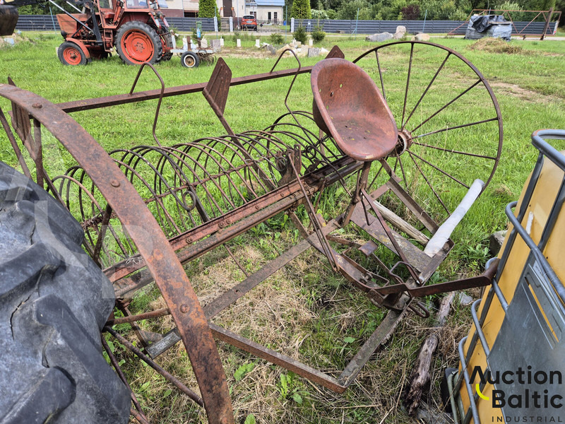 Onbekend - Tedder/ Rake: picture 1 Onbekend - Tedder/ Rake: picture 1