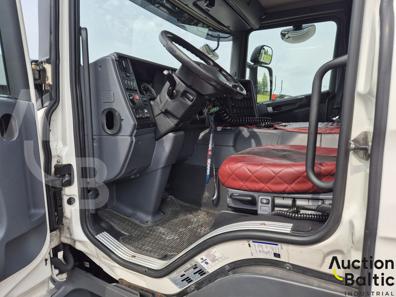 Scania P 450 - Cab chassis truck: picture 5 Scania P 450 - Cab chassis truck: picture 5