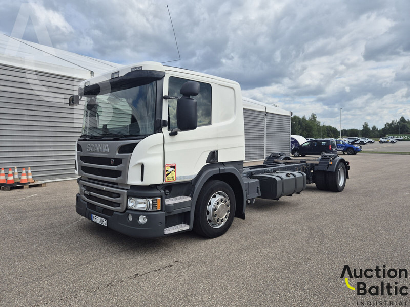Scania P 450 - Cab chassis truck: picture 1 Scania P 450 - Cab chassis truck: picture 1
