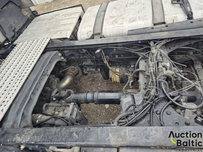 Tractor unit MAN TGX18.440: picture 12