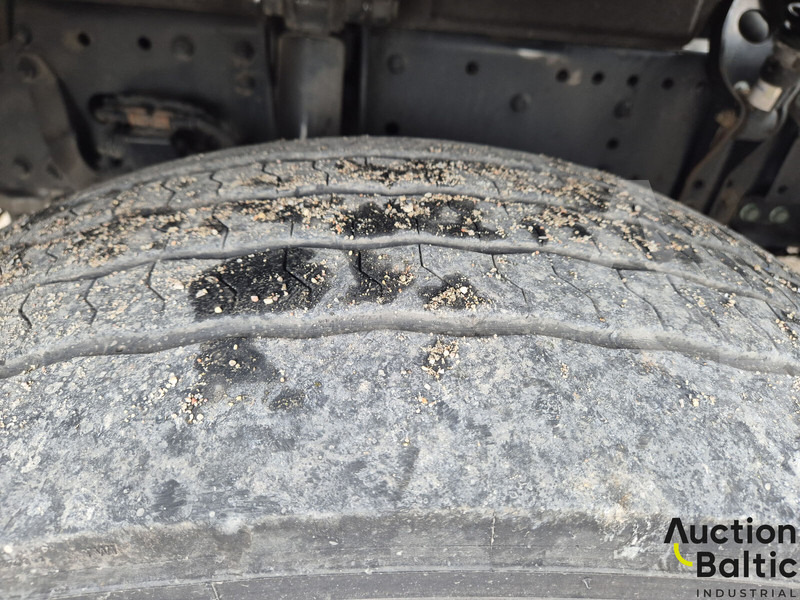 Tractor unit MAN TGX18.440: picture 17