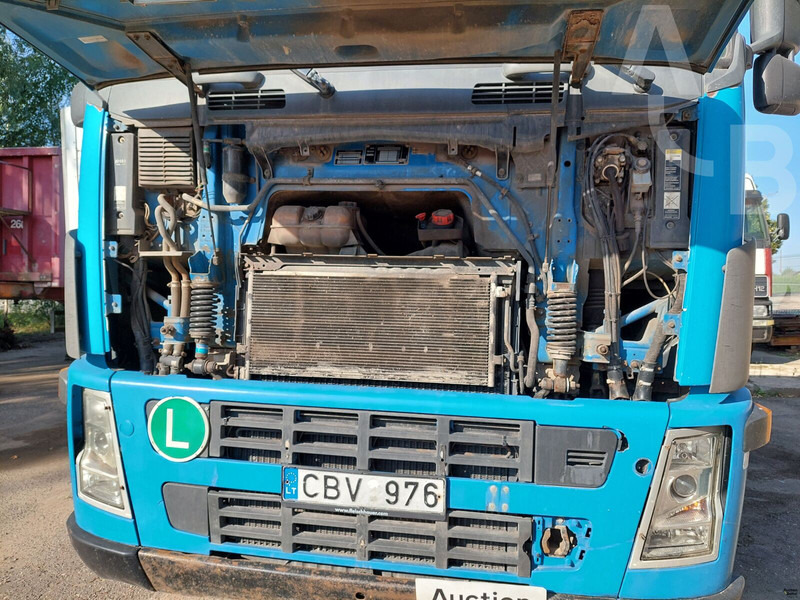 Volvo FH12 - Log truck: picture 5 Volvo FH12 - Log truck: picture 5