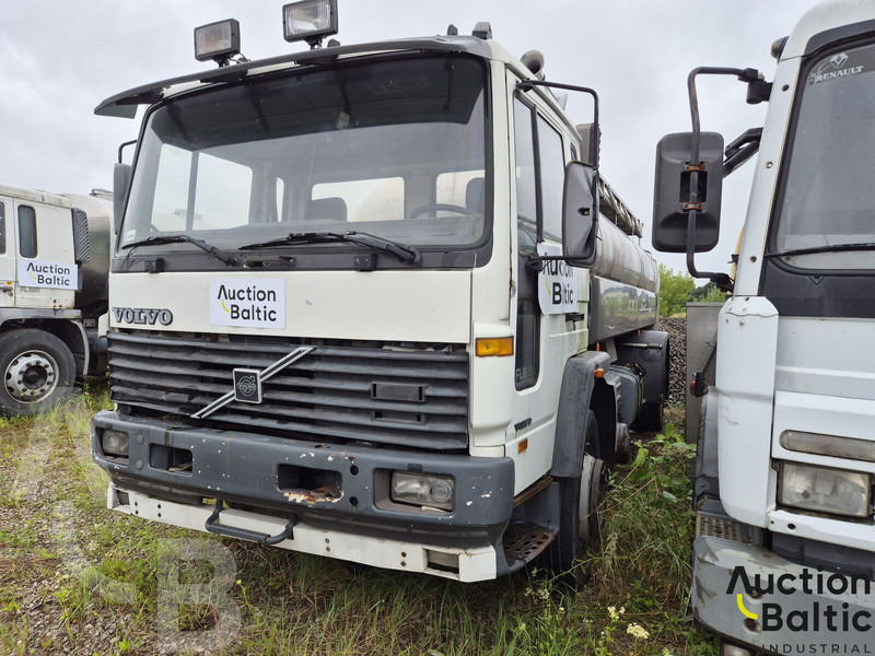 Volvo FL6 - Tank truck: picture 1 Volvo FL6 - Tank truck: picture 1