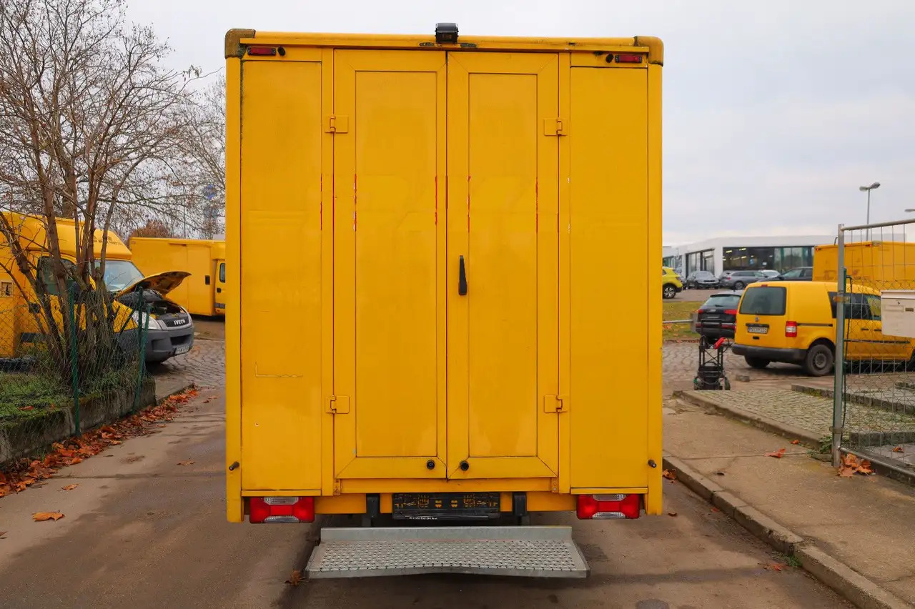 Iveco C30C/ Daily - Box van: picture 5 Iveco C30C/ Daily - Box van: picture 5