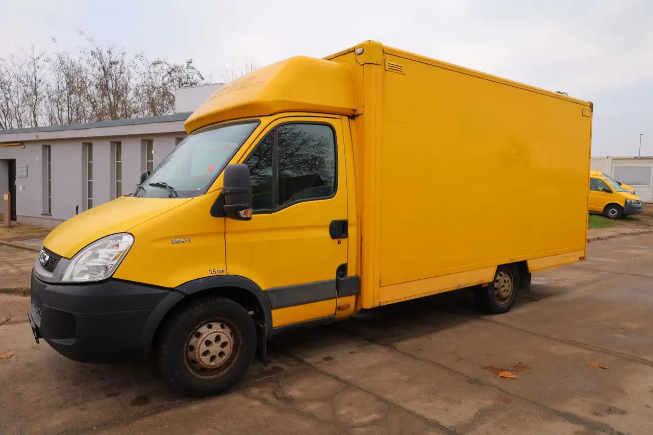 Iveco C30C/ Daily - Box van: picture 1 Iveco C30C/ Daily - Box van: picture 1