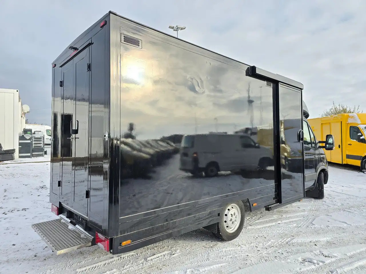 Vending truck Iveco IS35SI2AA/ FOODTRUCK/Daily: picture 7 Vending truck Iveco IS35SI2AA/ FOODTRUCK/Daily: picture 7