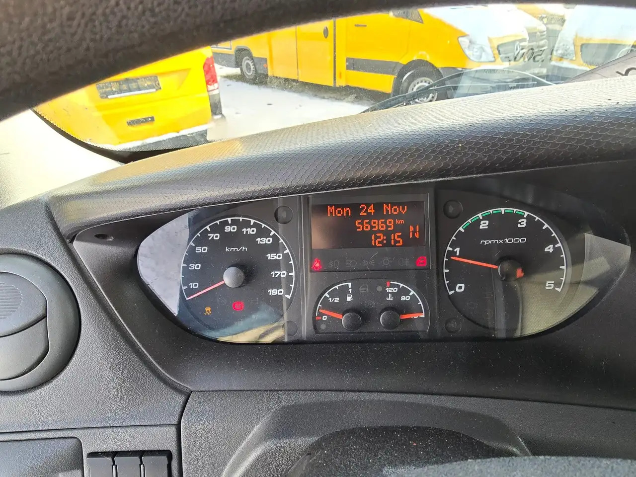 Vending truck Iveco IS35SI2AA/ FOODTRUCK/Daily: picture 15 Vending truck Iveco IS35SI2AA/ FOODTRUCK/Daily: picture 15