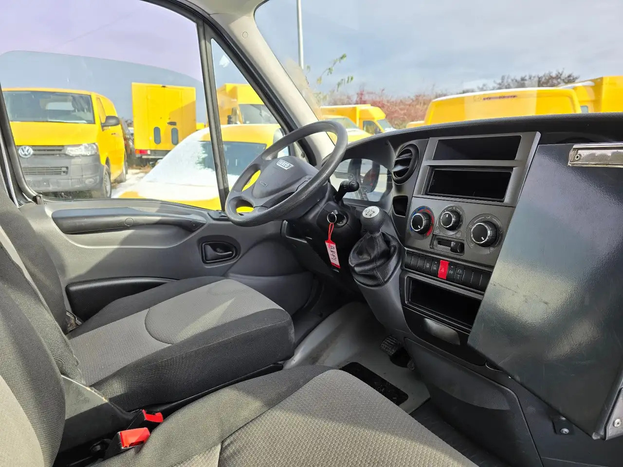 Vending truck Iveco IS35SI2AA/ FOODTRUCK/Daily: picture 12 Vending truck Iveco IS35SI2AA/ FOODTRUCK/Daily: picture 12