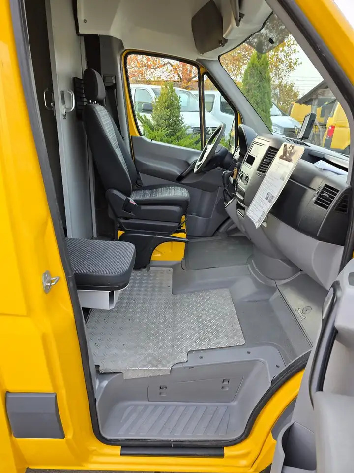 Vending truck Mercedes-Benz Sprinter/Foodtruck/ 1. Hand: picture 10 Vending truck Mercedes-Benz Sprinter/Foodtruck/ 1. Hand: picture 10