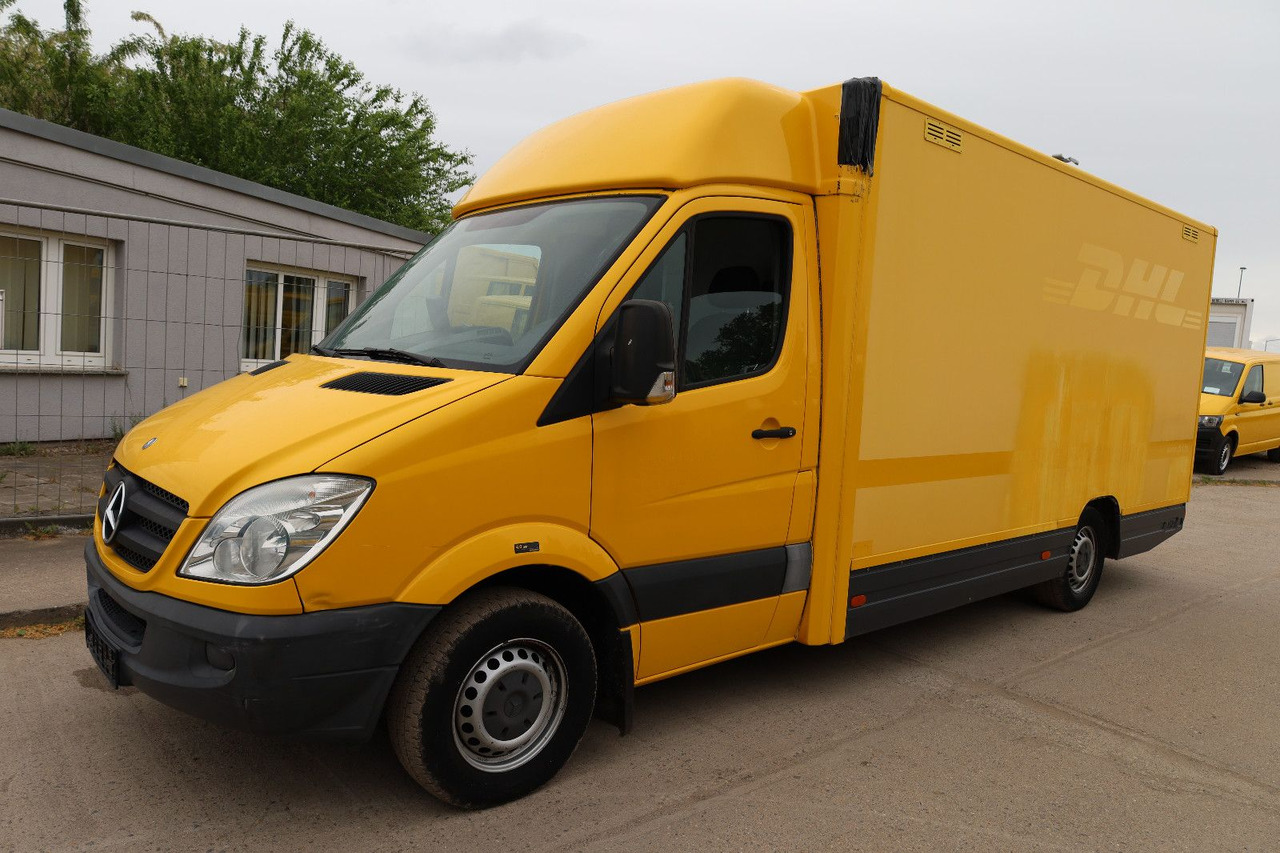 Mercedes-Benz Sprinter II Pritsche/ Koffer/Regalsystem - Box van: picture 1 Mercedes-Benz Sprinter II Pritsche/ Koffer/Regalsystem - Box van: picture 1