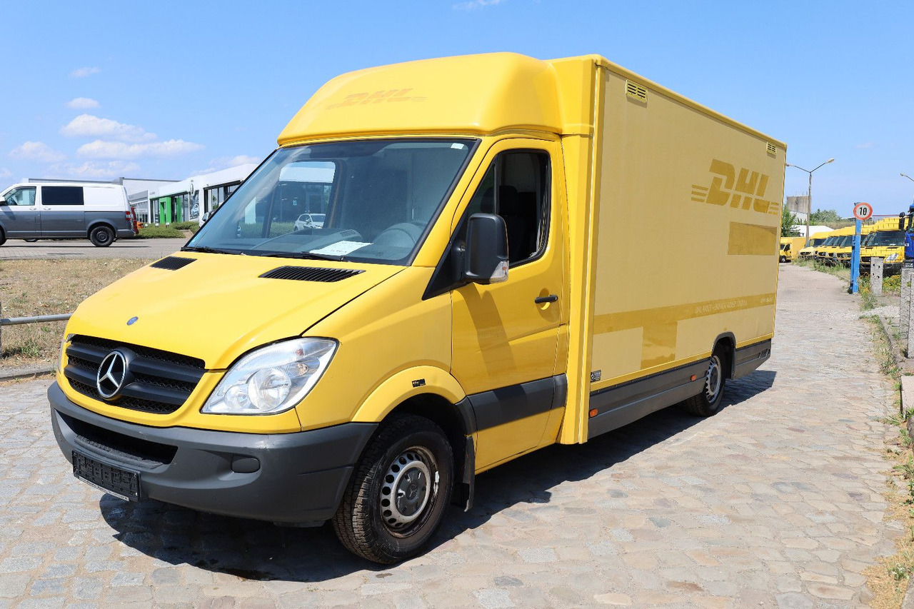 Mercedes-Benz Sprinter II Pritsche/ Koffer/Regalsystem - Box van: picture 2 Mercedes-Benz Sprinter II Pritsche/ Koffer/Regalsystem - Box van: picture 2