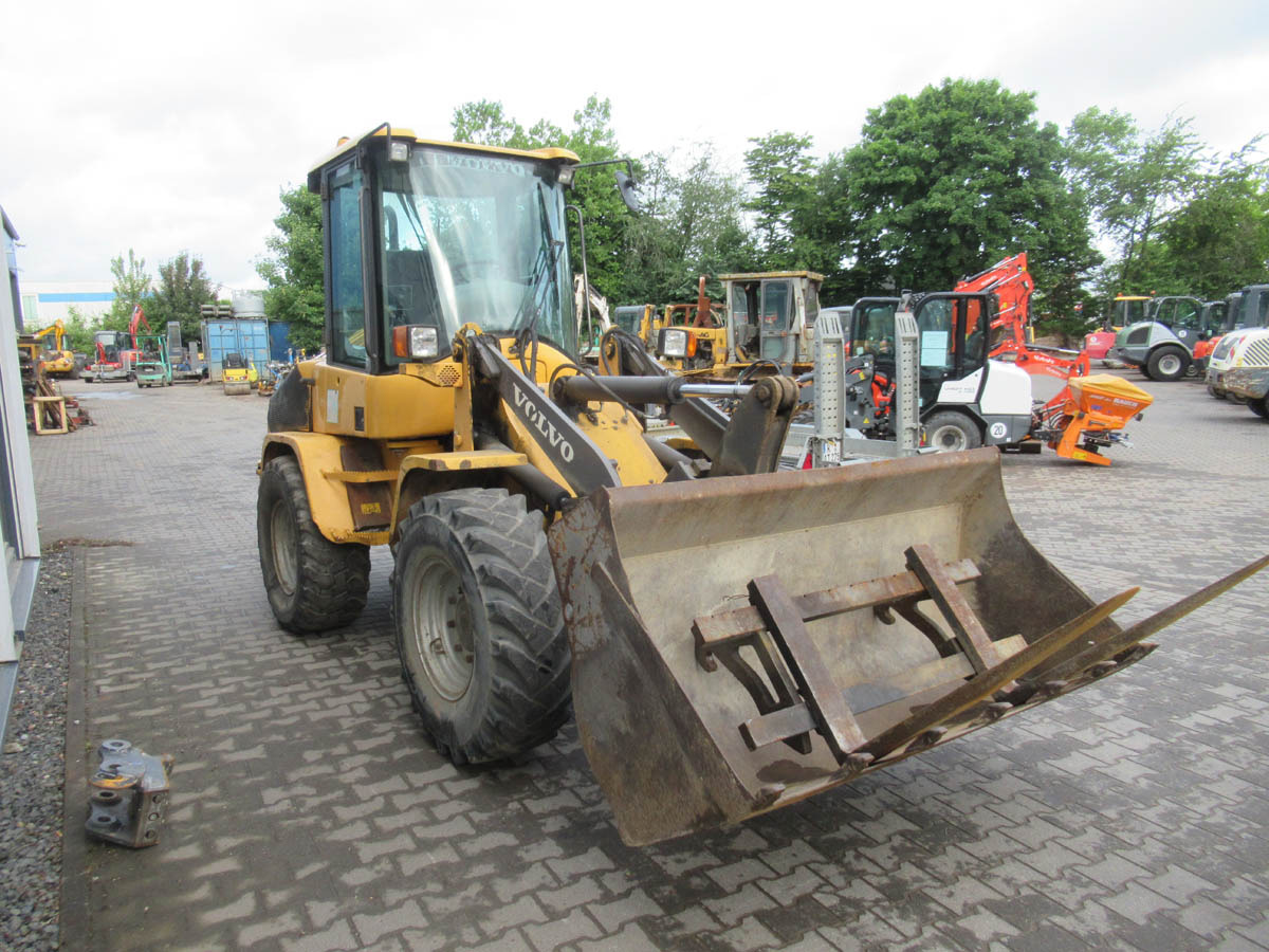 Volvo L30B Pro - Wheel loader: picture 3 Volvo L30B Pro - Wheel loader: picture 3